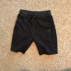 North face sweatshorts size: S